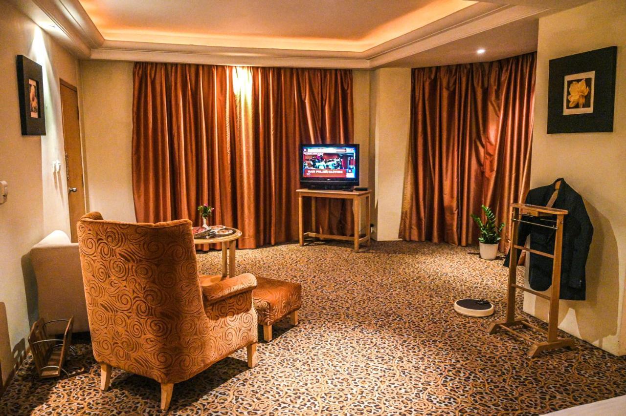 Katriya Hotel And Tower Hyderabad Exterior photo